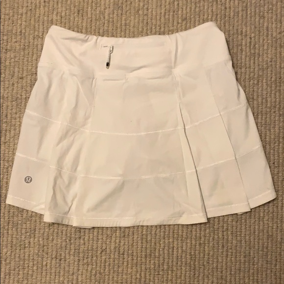 lululemon athletica Dresses & Skirts - Lululemon white tennis skirt